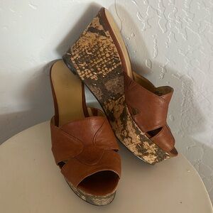 Nine West brown leather platform sandals- Sz 8M.
